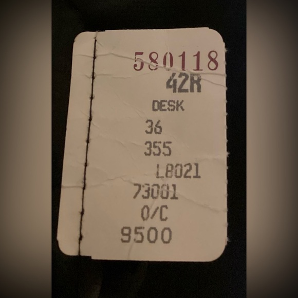 Men’s H Leishman lined virgin wool grey trench coat. 
42R in pristine condition - Picture 7 of 11